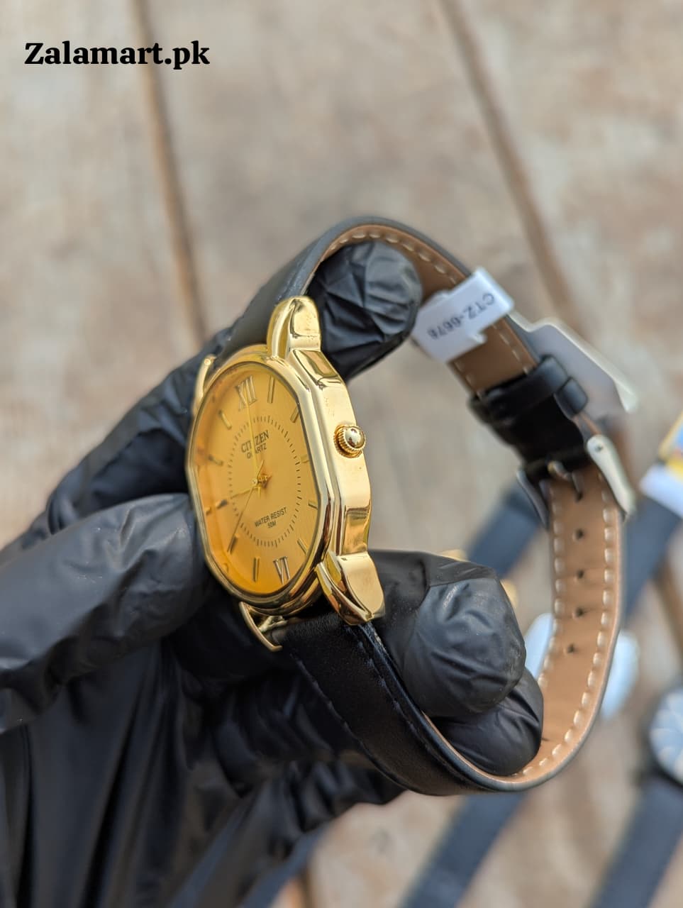 Citizen Minimal Watch with  Leather Strap