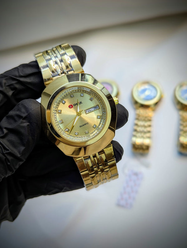 Modern Luxury Stainless Steel Watch – Durable & Stylish