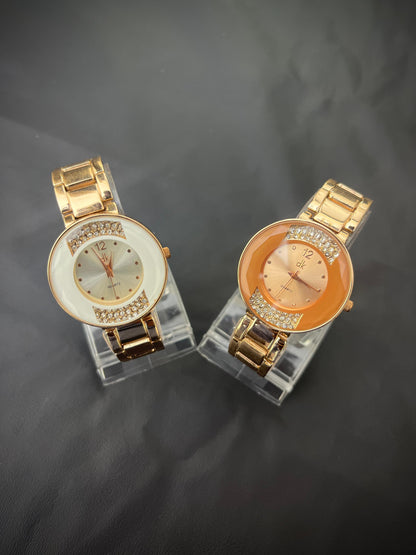 Elegant Women’s Gold Quartz Watch