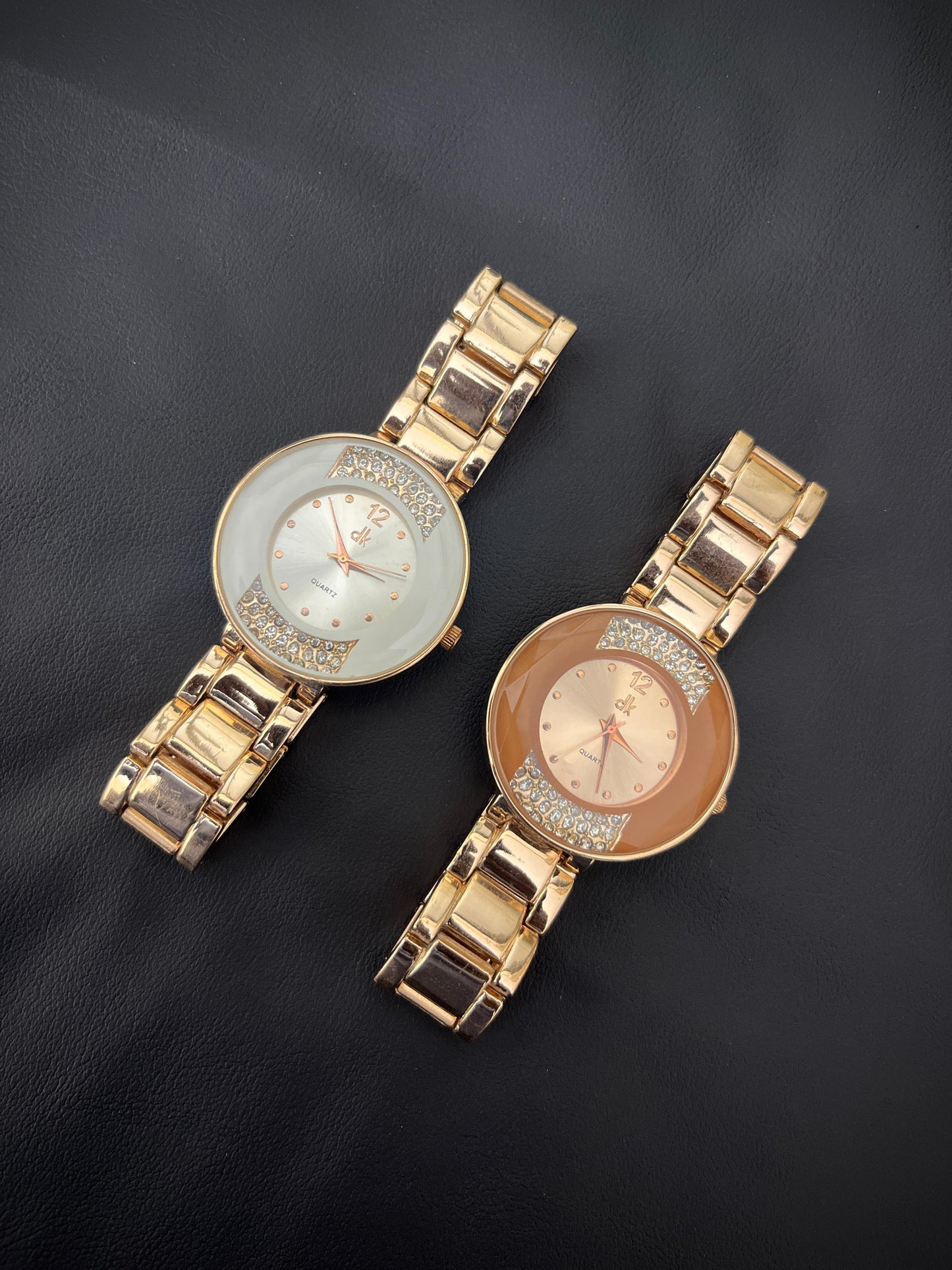 Elegant Women’s Gold Quartz Watch