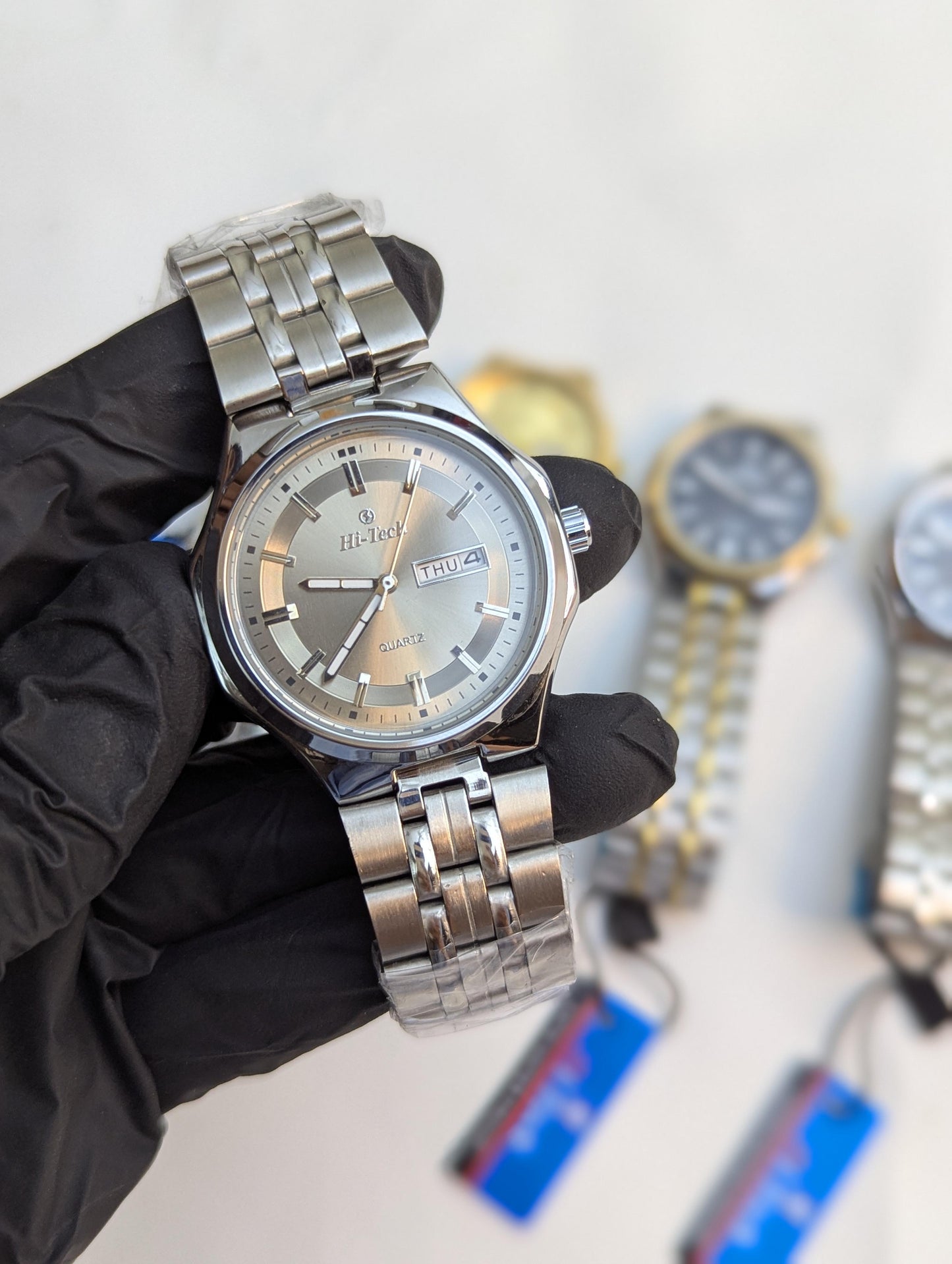 Hi-Tech™ Minimal Stainless Steel Watch with a Day & Date display