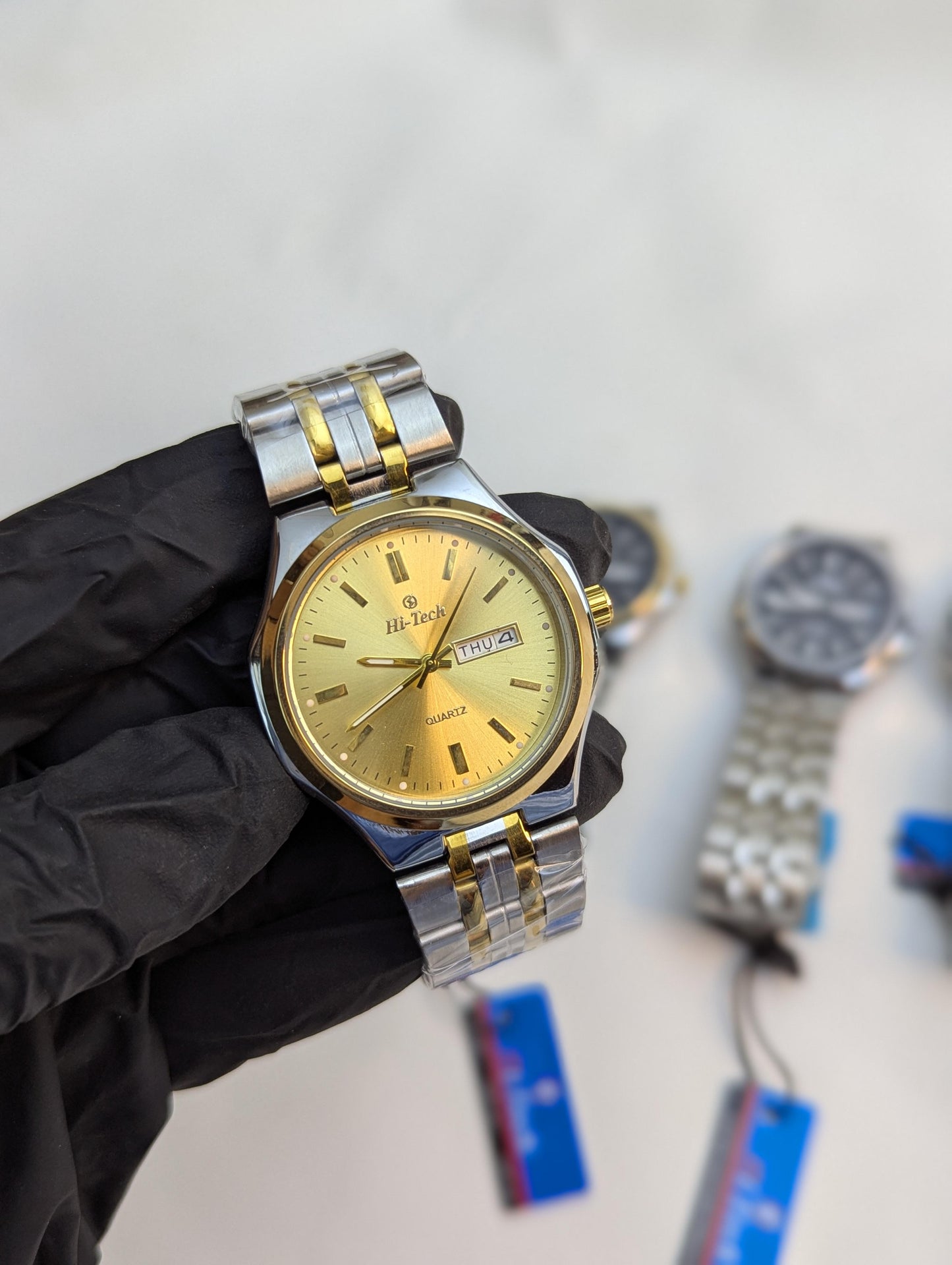Hi-Tech™ Minimal Stainless Steel Watch with a Day & Date display