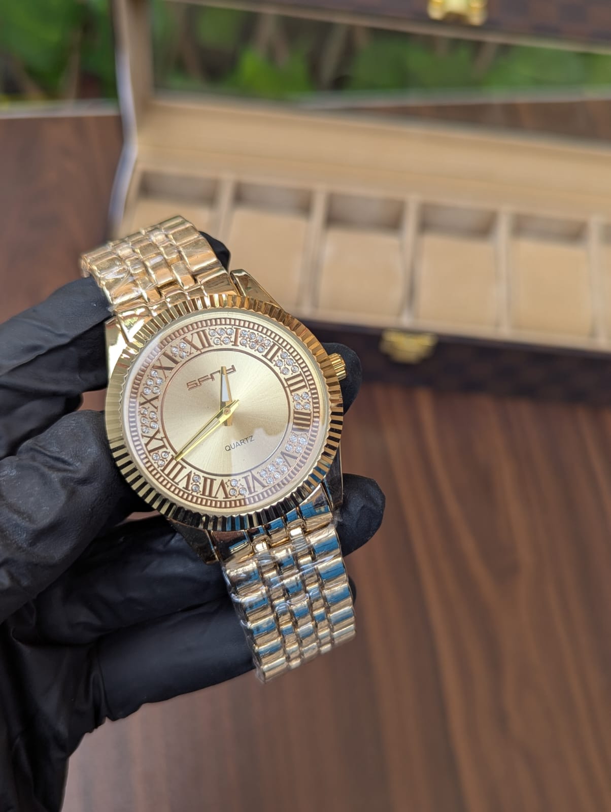 Premium Luxury Watch – Timeless Craftsmanship & Refined Elegance