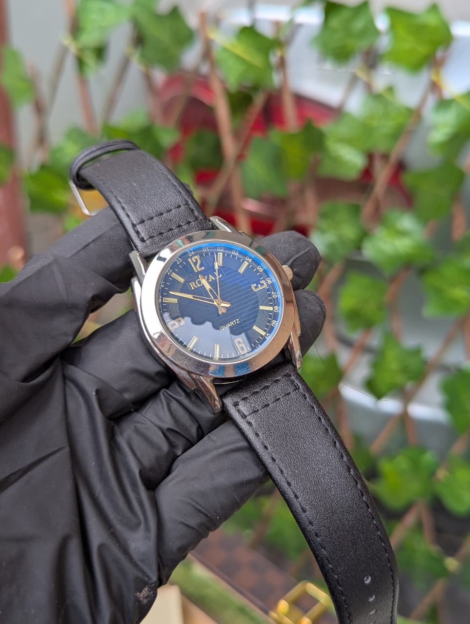 Classic Leather Strap Men’s Watch