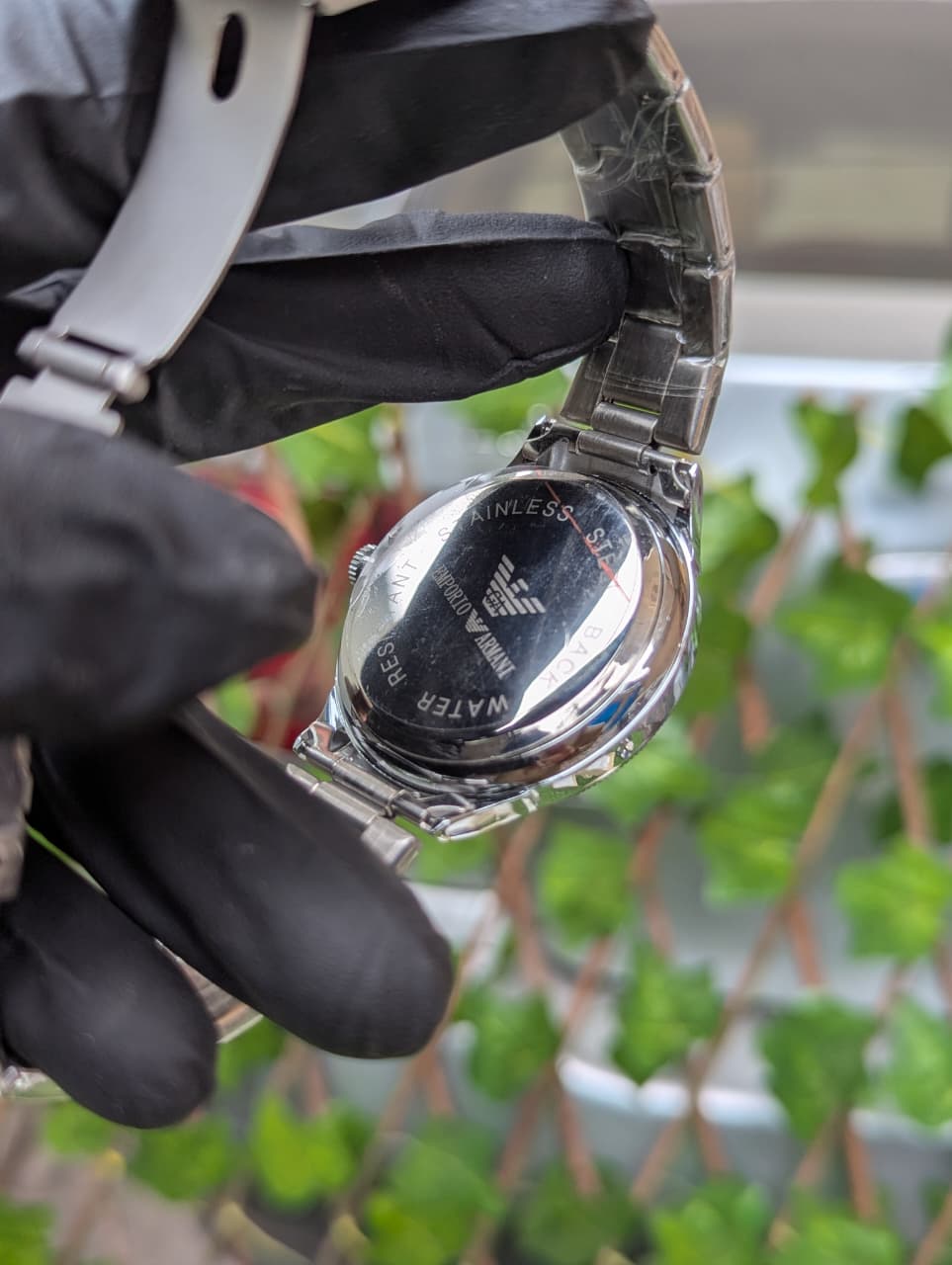 Armani Watch – Luxury Style & Timeless Elegance