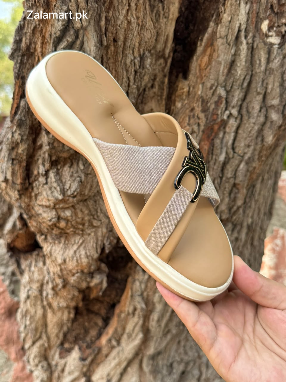 Ladies’ Luxury Cross-Strap Slippers – Stylish, Comfortable