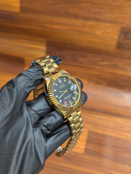 Classic Luxury Men’s Watch – Fluted Bezel & Stainless Steel Bracelet