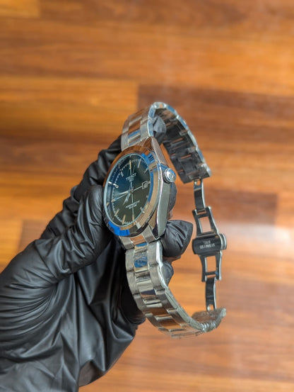 Green Dial Classic Men’s Watch – Stainless Steel Bracelet