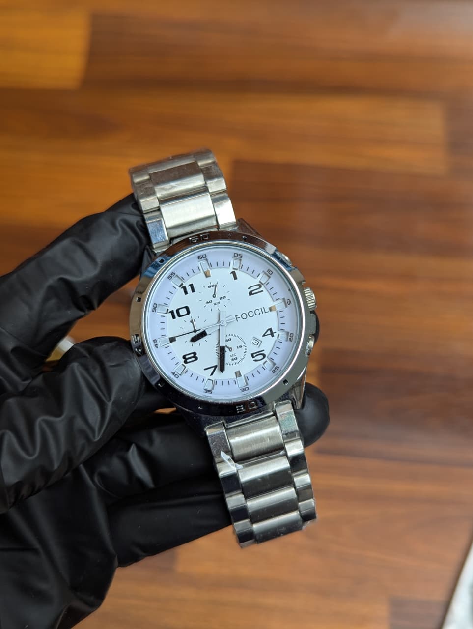 ⌚ Premium Stainless Steel Watch – Bold Look, Lasting Impression