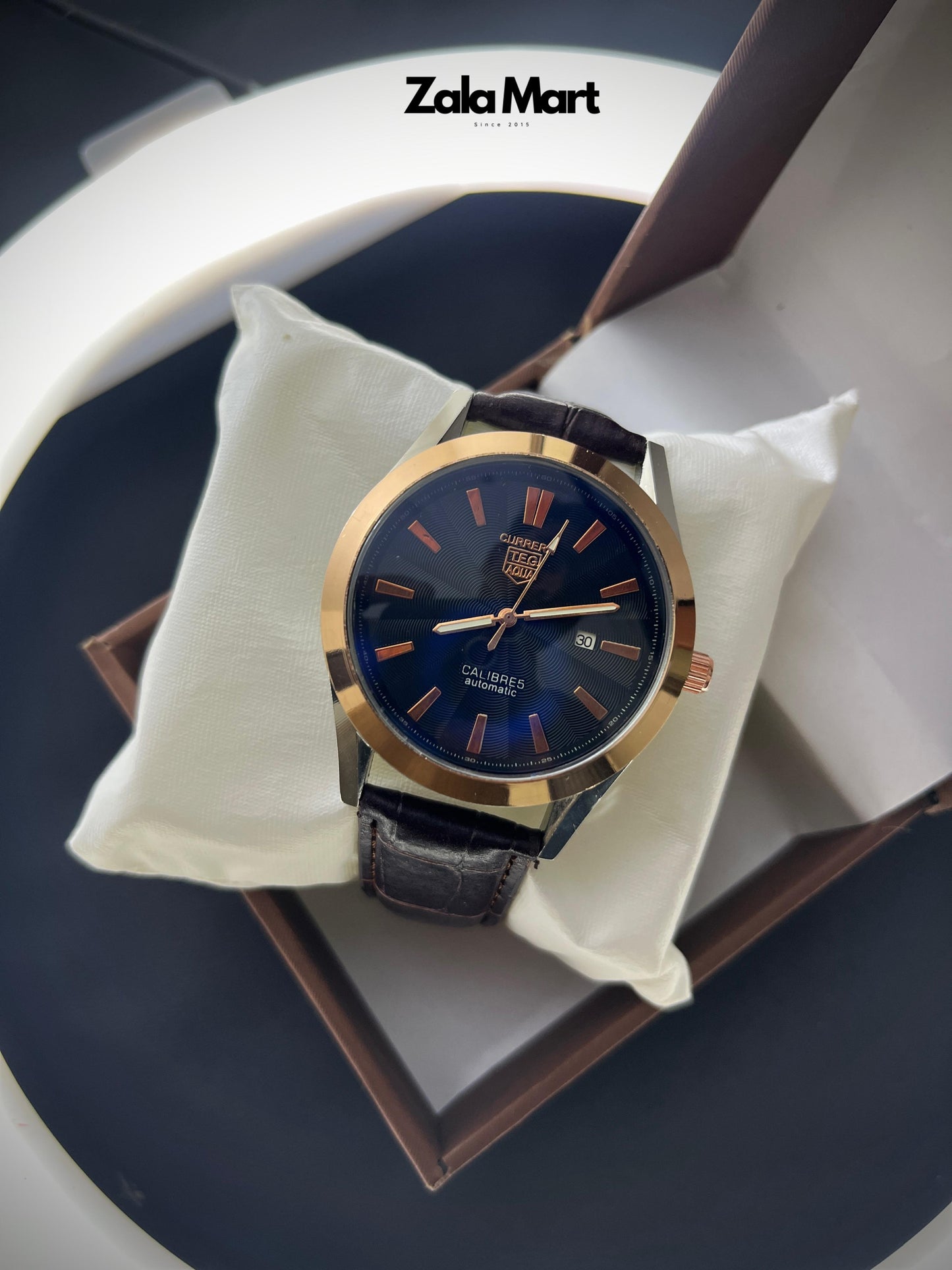 Carrera – Swiss Luxury Watch | Business Class Elegance with Date Function