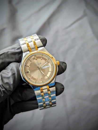 Hi-Tech™ Minimal Stainless Steel Watch with a Day & Date display