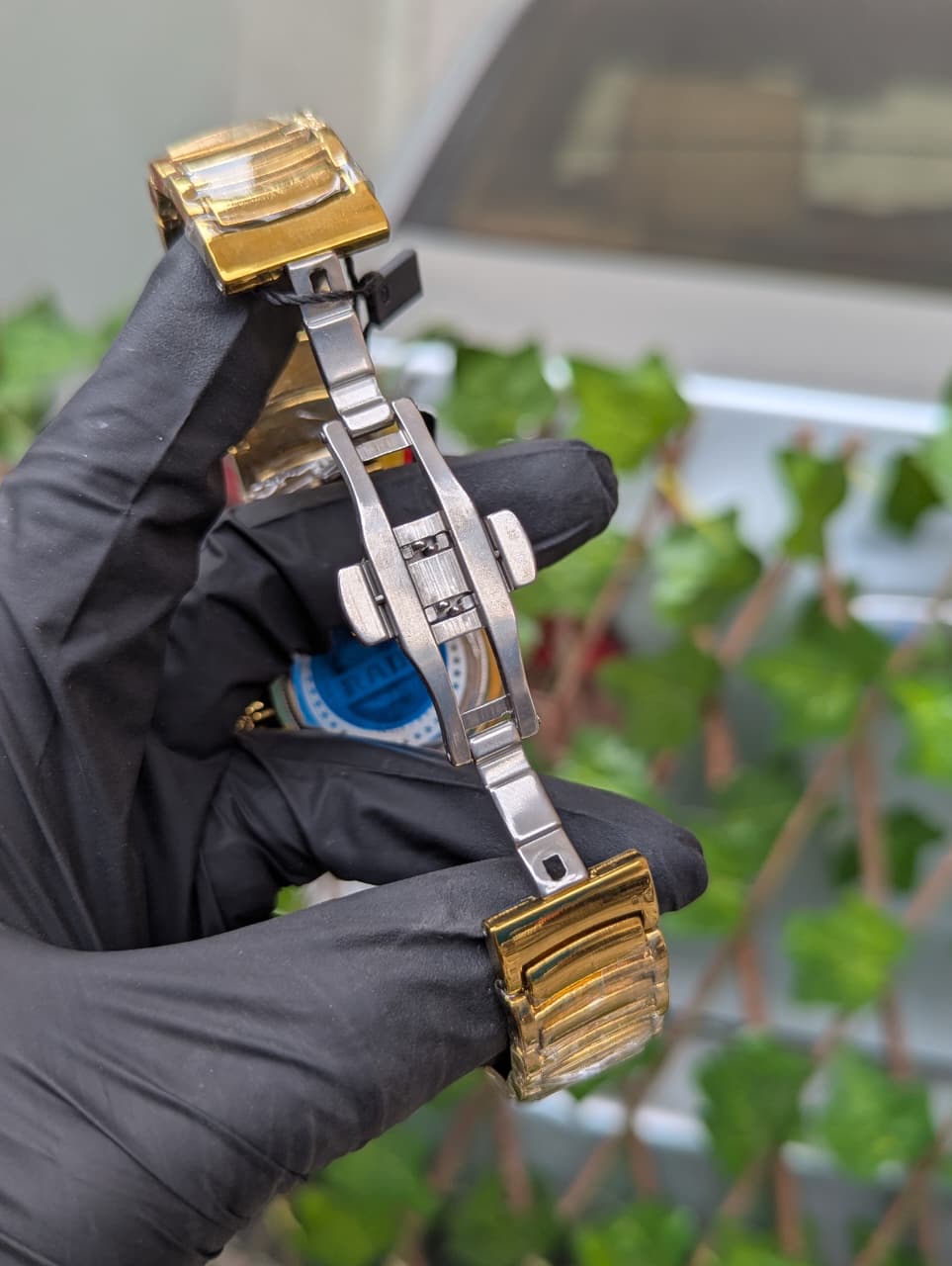 Luxury Stainless Steel Men’s Watch – Bold & Timeless Design