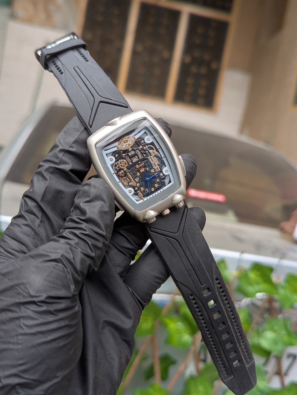 Classic Leather Strap Men’s Watch