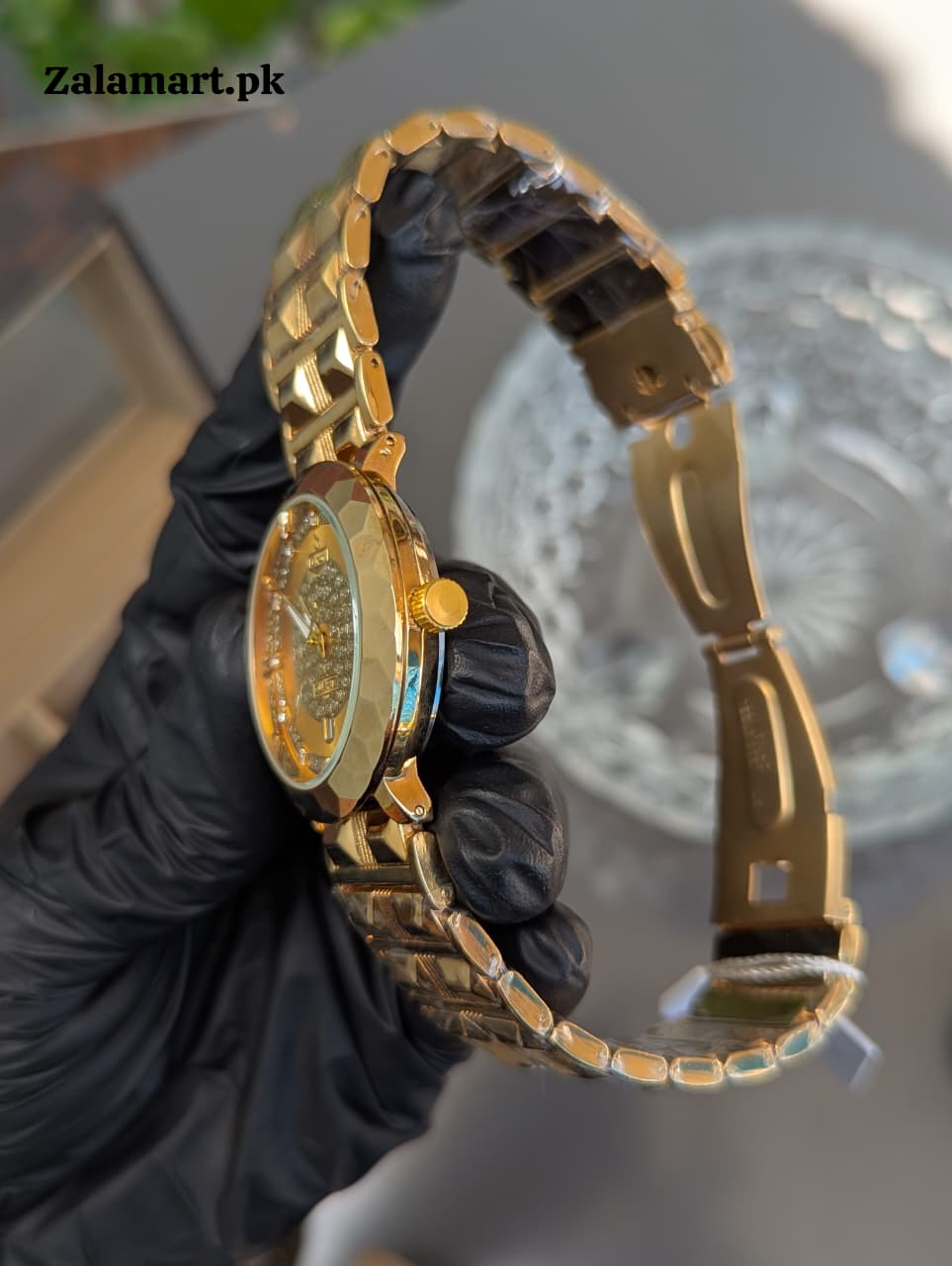 Dinar Diamond  Stainless Steel Men’s Watch – Waterproof | Date Display | Premium Gift Watch